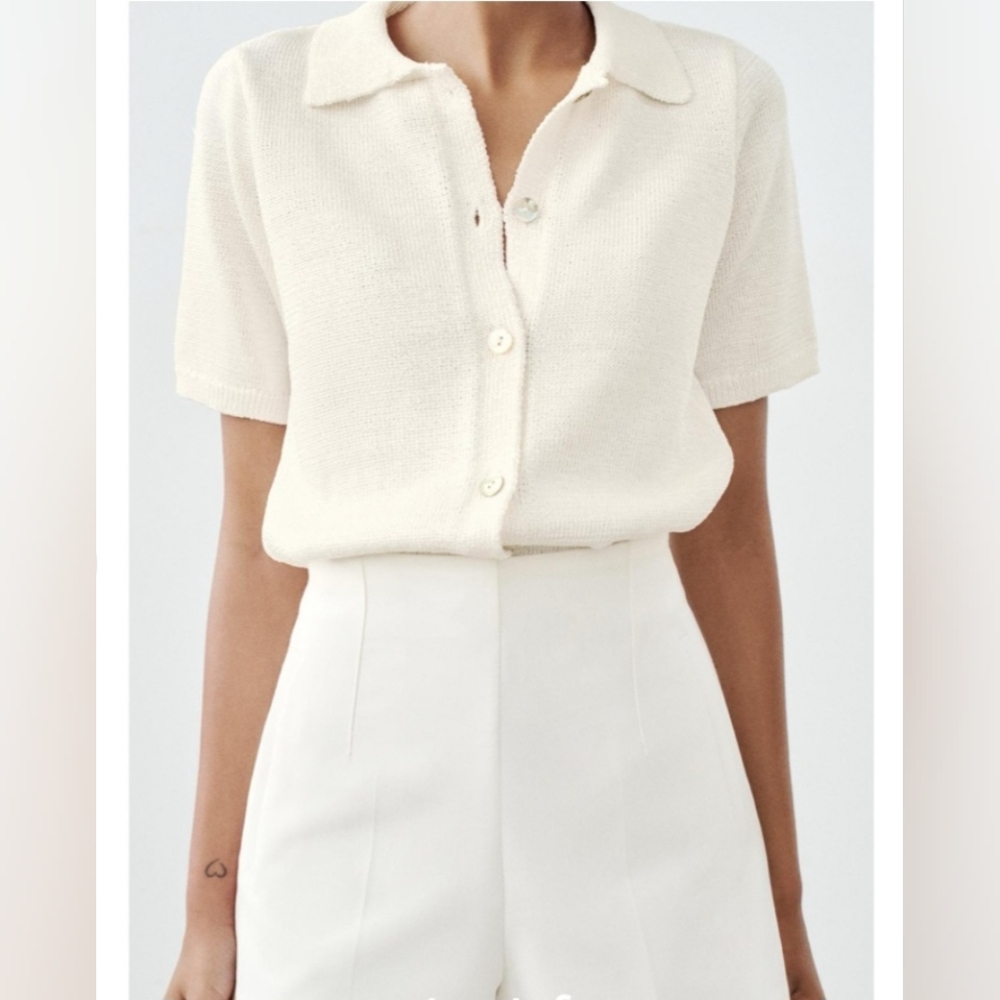 Zara Knit Polo Shirt in White. Size L